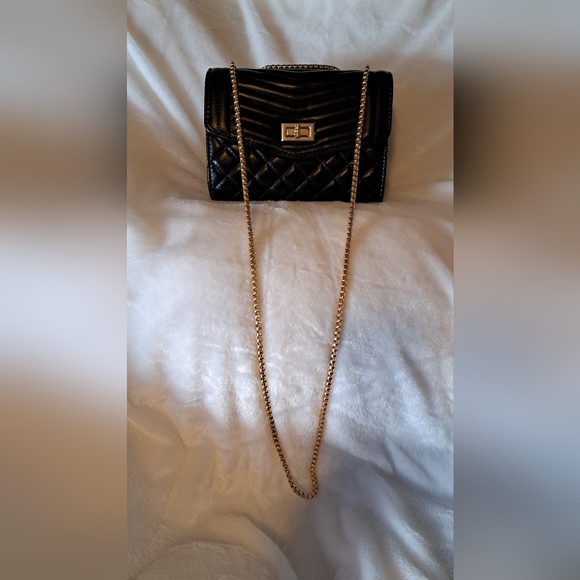 NWOT CROSSBODY WAFFLE BAG - Picture 3 of 13